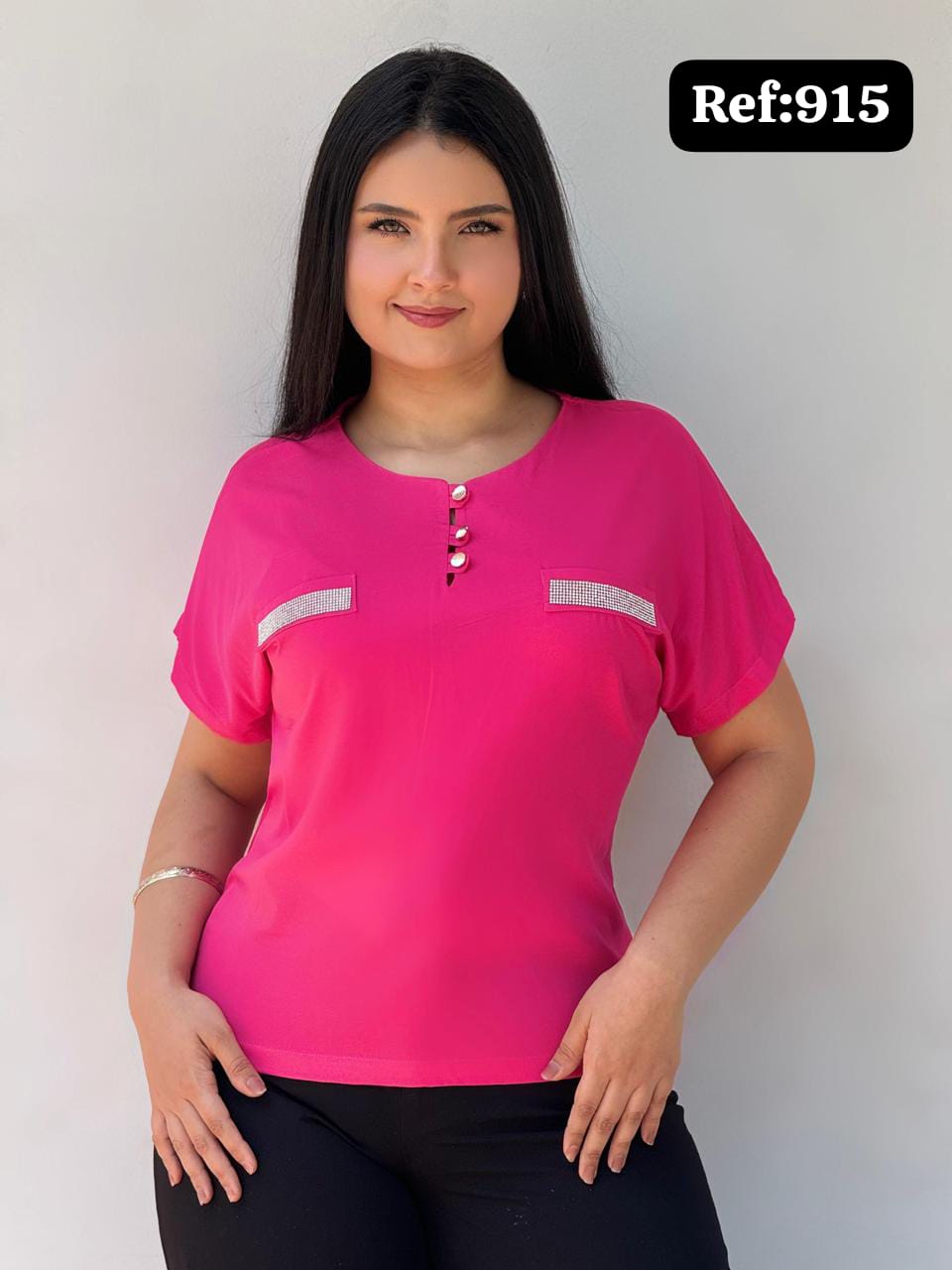 BLUSA CON PIEDRERÍA 915