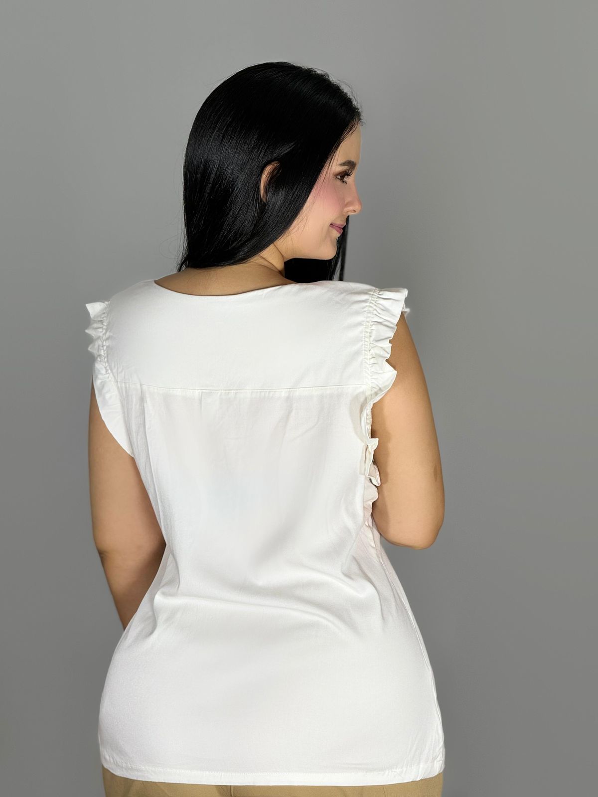BLUSA CON VOLANTES FRONTALES 959