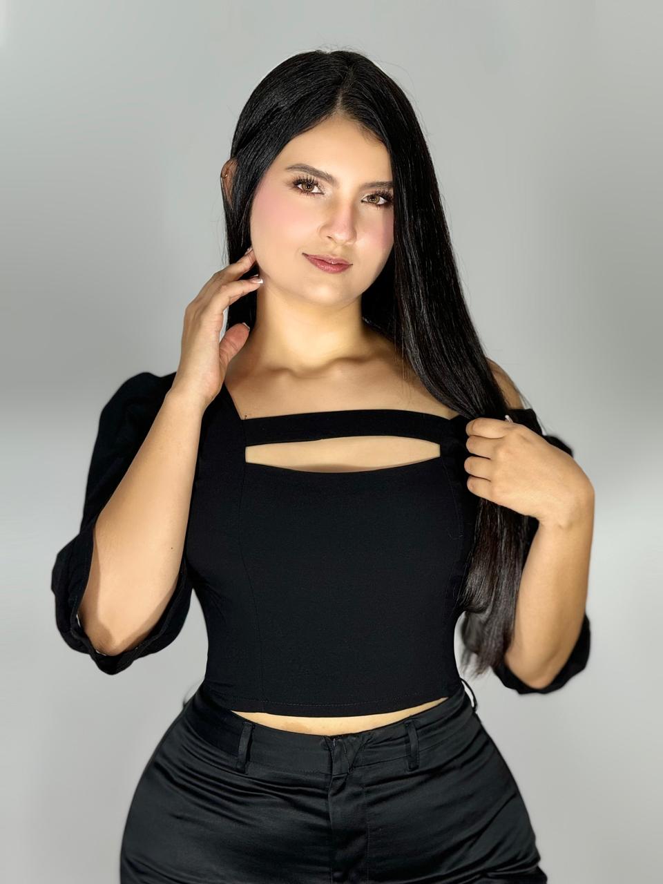 BLUSA CON MOÑO 928