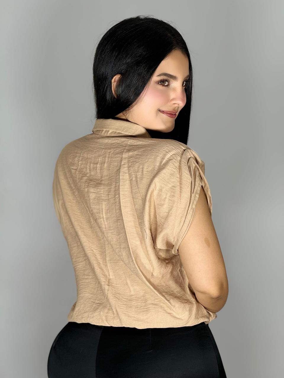 BLUSA CAMISERA CORTA 951