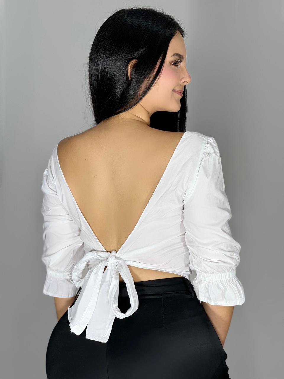 BLUSA CON MOÑO 928