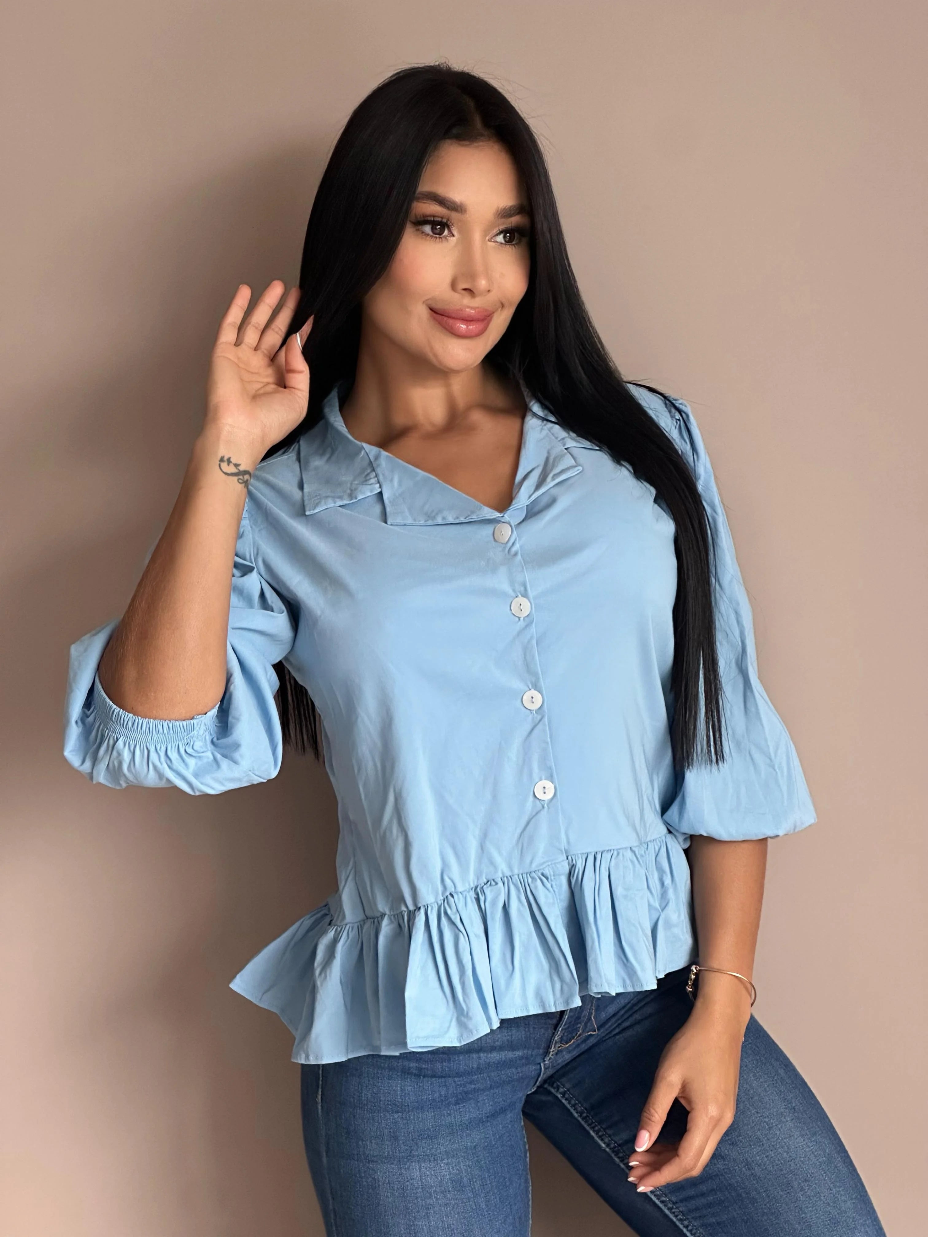 BLUSA DE BOLEROS INFERIORES 935