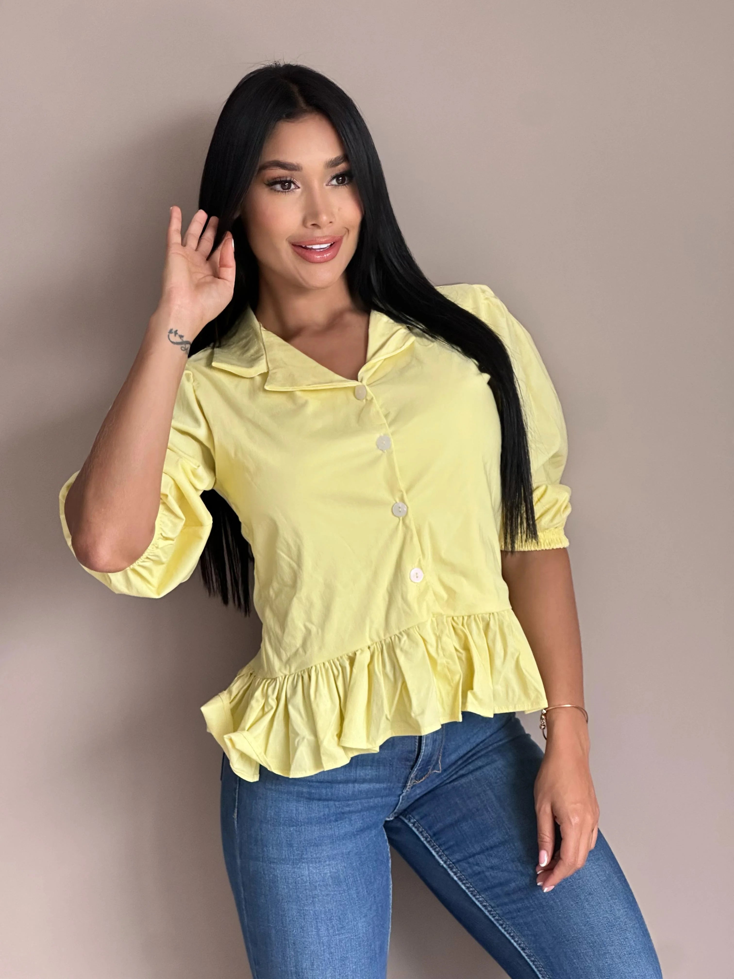 BLUSA DE BOLEROS INFERIORES 935