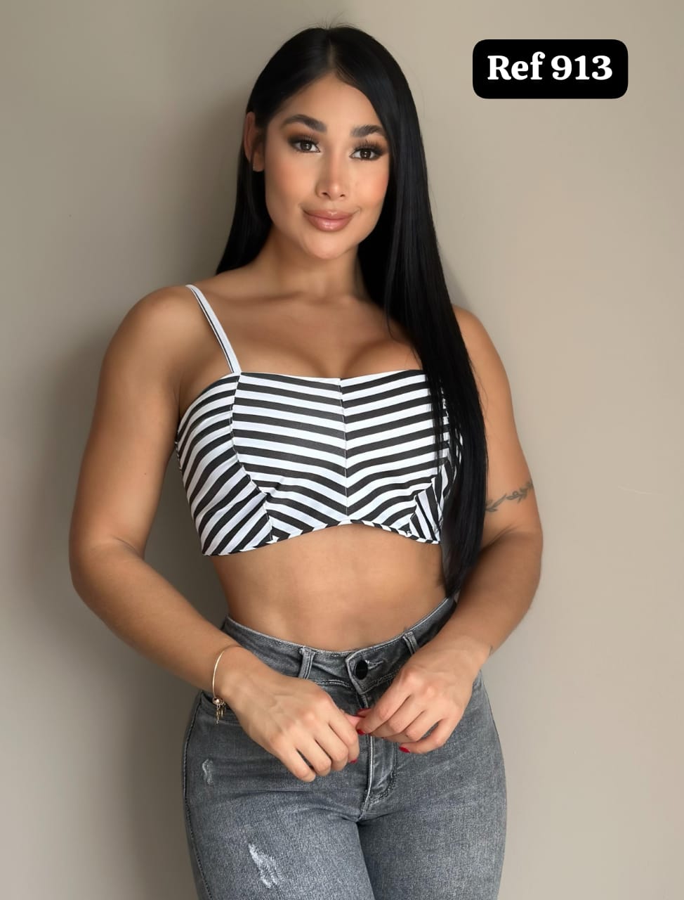 BLUSA ESCOTE CUADRADO 913