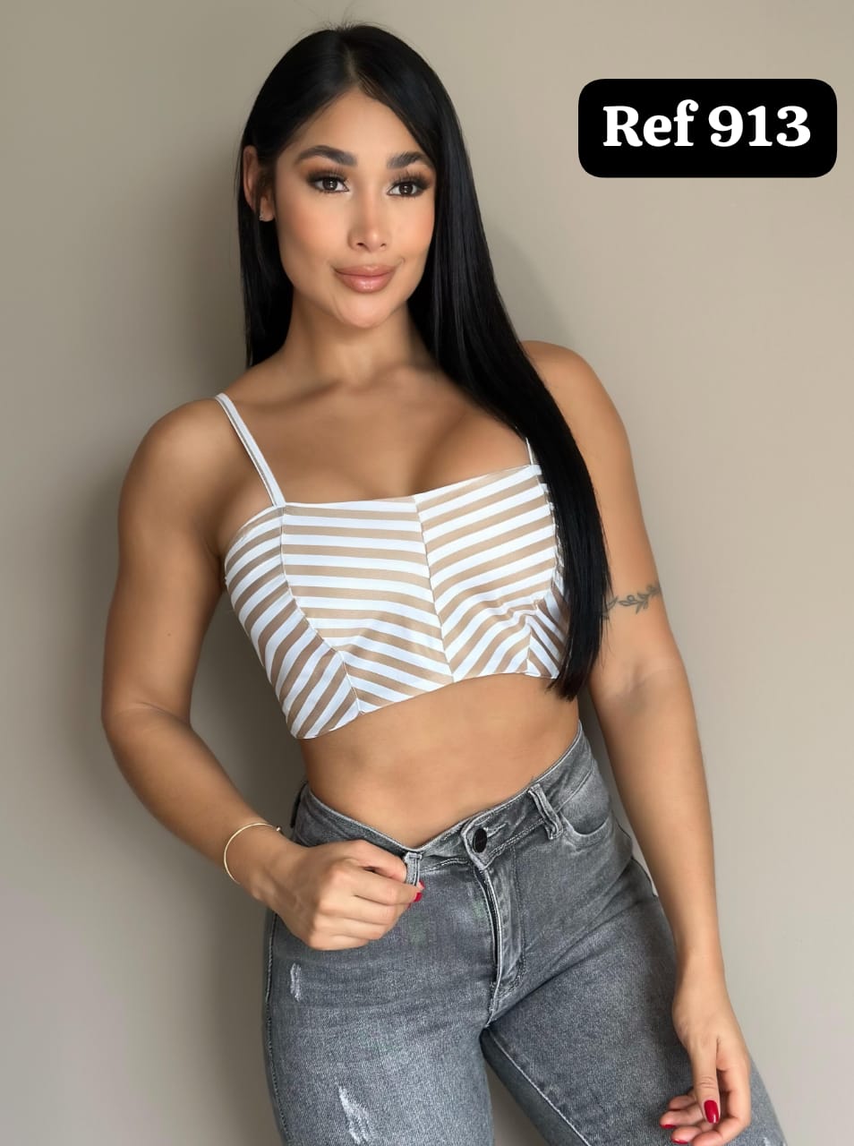 BLUSA ESCOTE CUADRADO 913