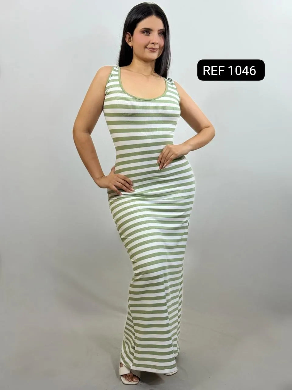 VESTIDO MAXI AJUSTADO EN RIB CON ABERTURA REF 1046